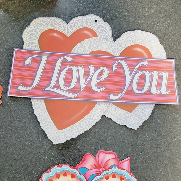 Valentines Day Cutout Decorations Vintage Eureka Set of 4 - Picture 5 of 7